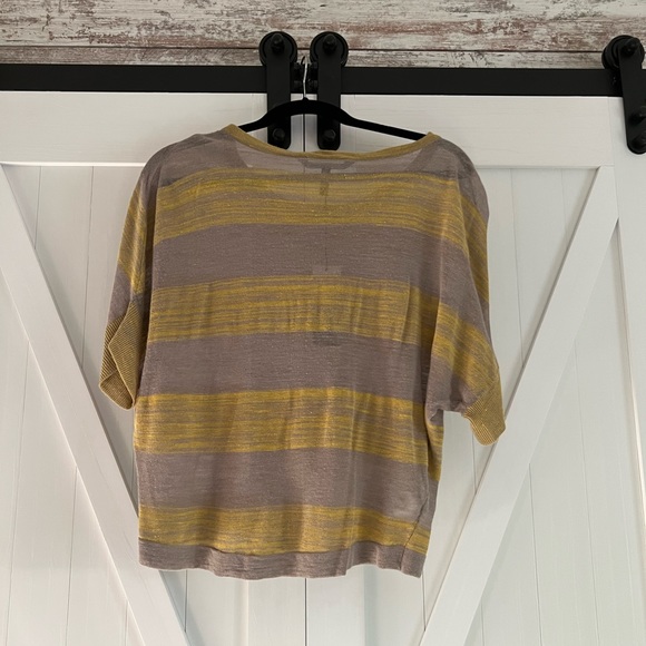 BCBG sheer top NWT - Picture 2 of 5